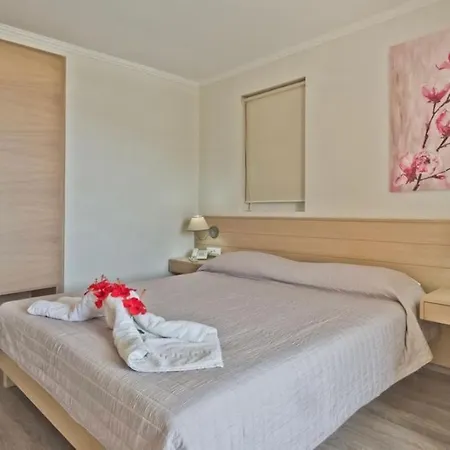 Apartahotel Romantica Hotel *